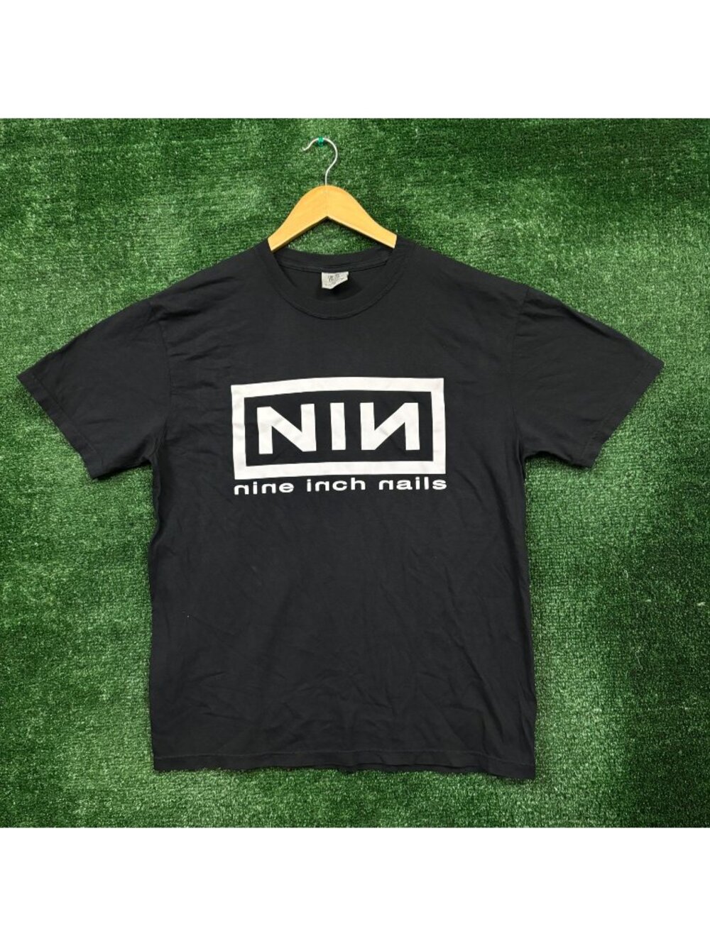 Nine Inch Nails Rock Band NIN Logo T-Shirt Size Large